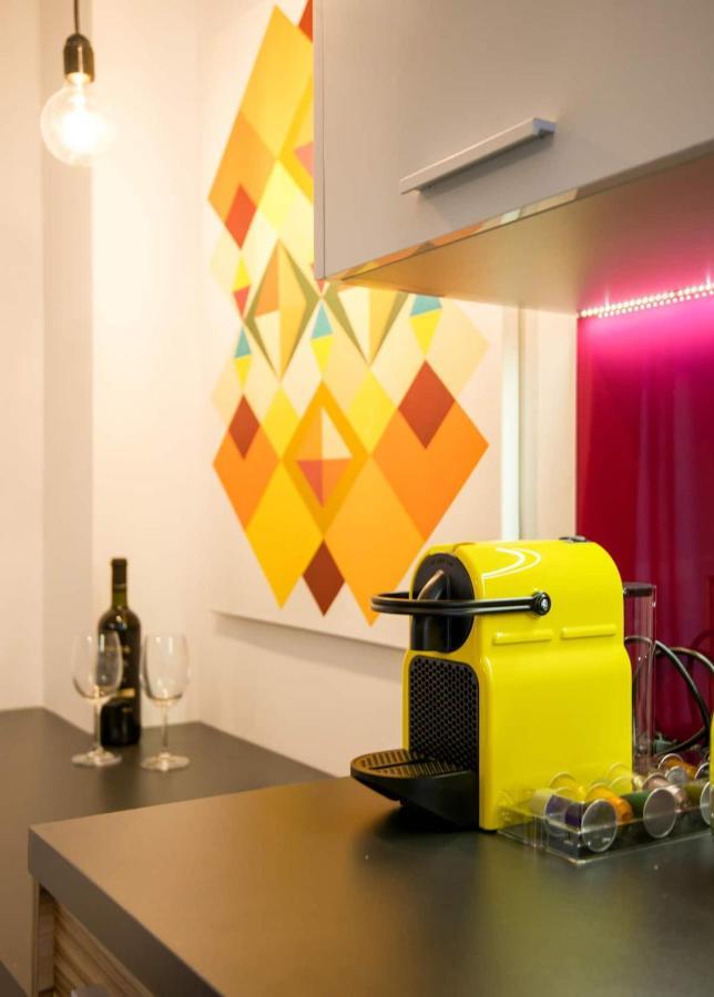 Mazi Rooms Venizelou Tesalónica Exterior foto
