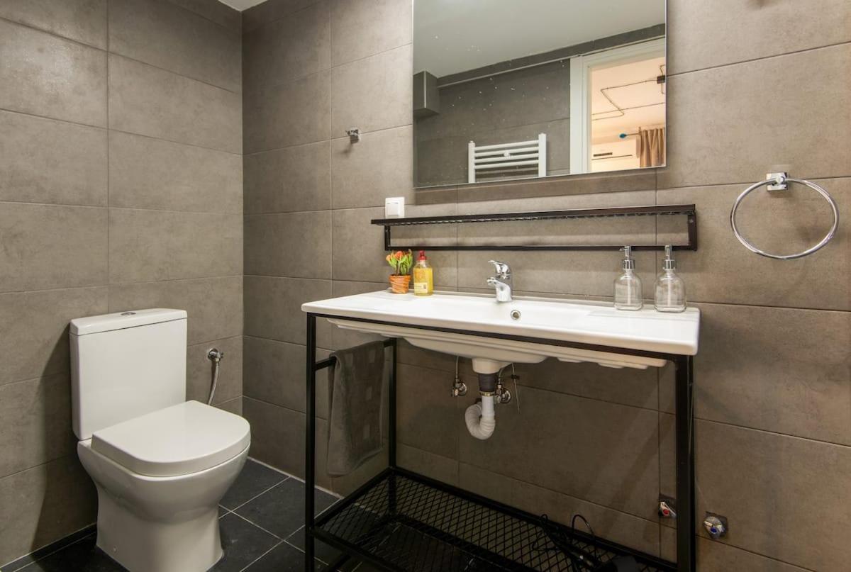 Mazi Rooms Venizelou Tesalónica Habitación foto